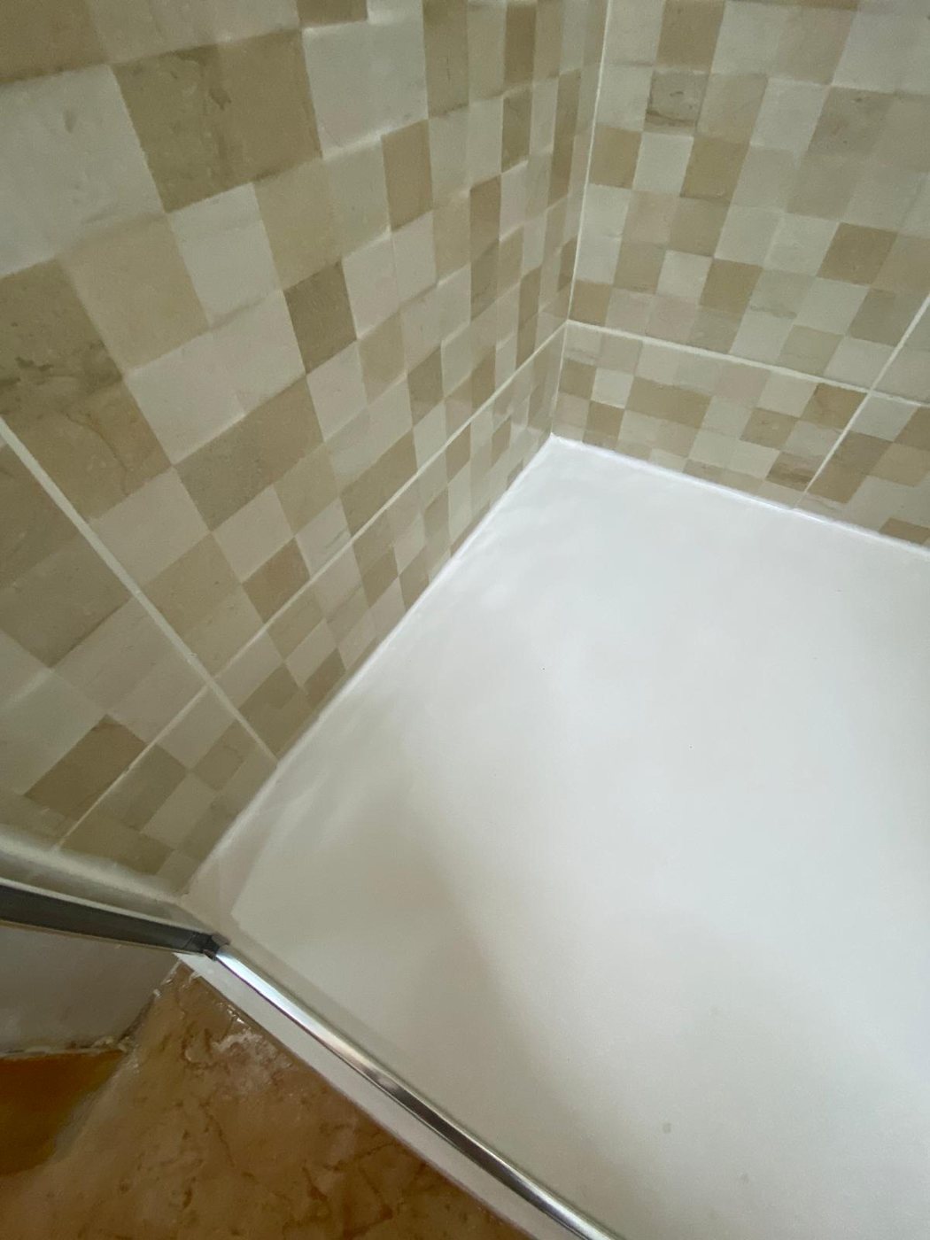 Reforma de baño por AARSTEK