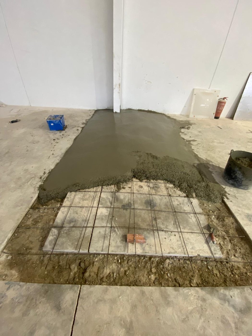 Reforma de local y obra por AARSTEK
