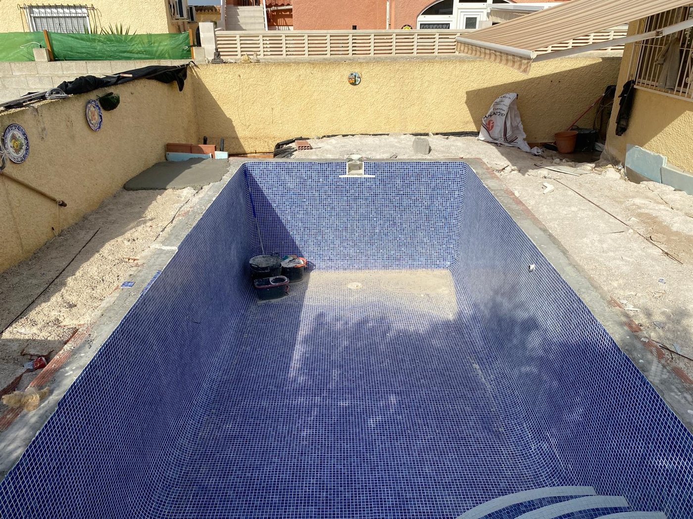 Construcción de piscina por AARSTEK