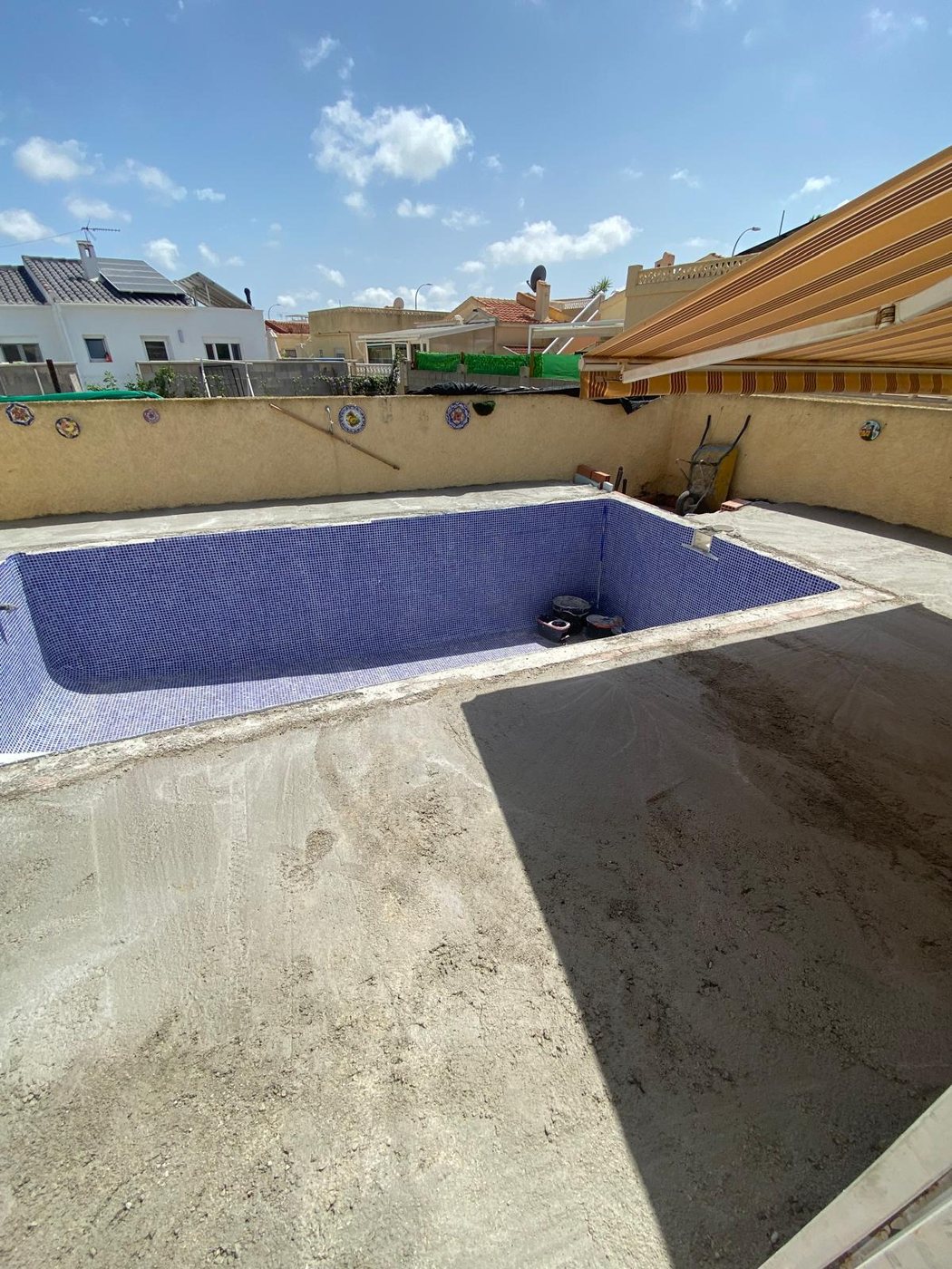 Construcción de piscina por AARSTEK